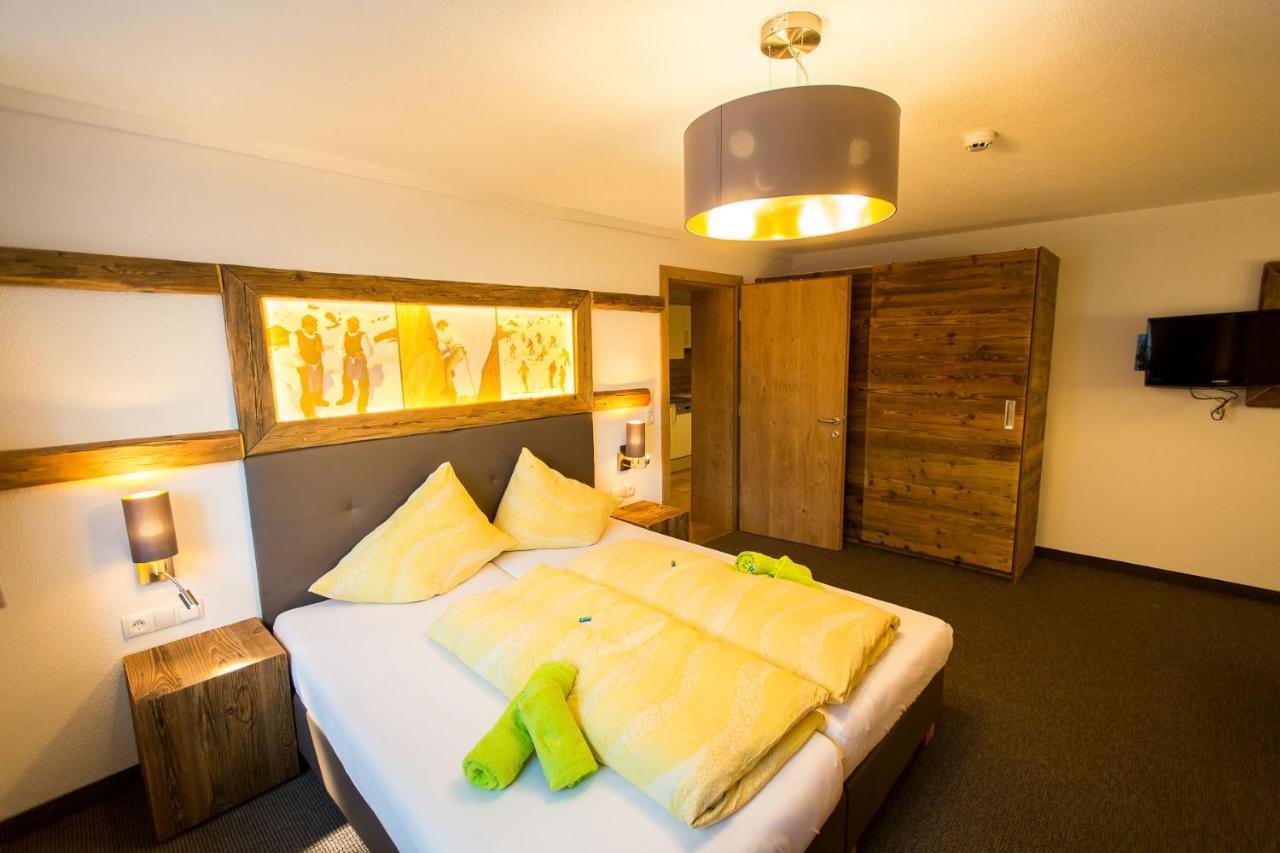 Almhof-Reithof Pitztal Hotel Sankt Leonhard im Pitztal Eksteriør billede