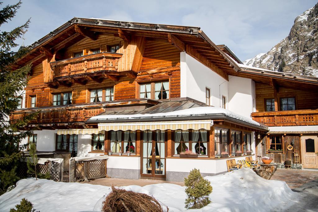 Almhof-Reithof Pitztal Hotel Sankt Leonhard im Pitztal Eksteriør billede